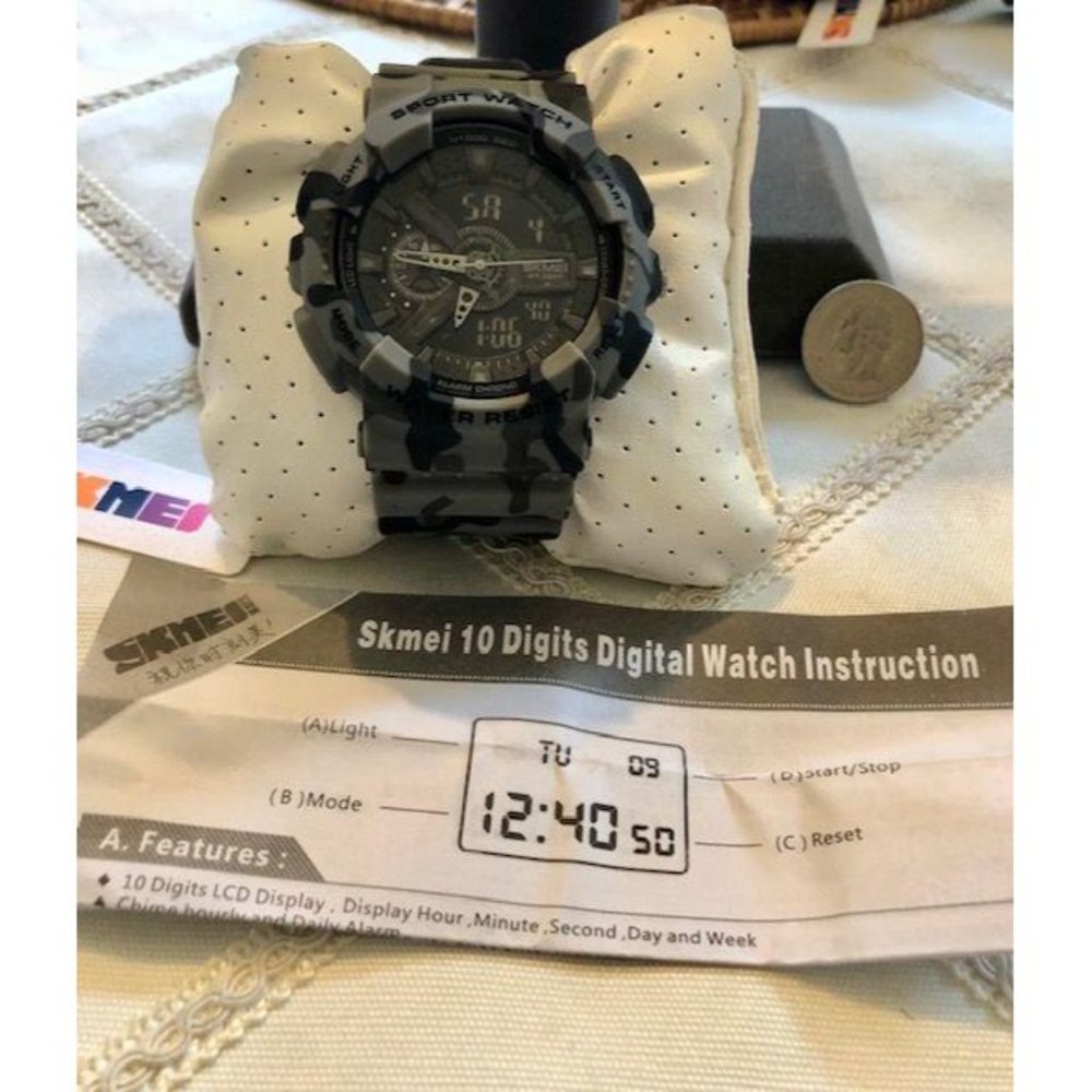 THREE Style Military Watch by Skmei - Picture 6 of 13